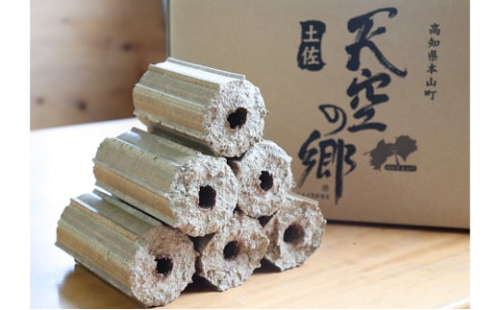 土佐天空の郷のもみ殻使用 薪として使えるもみのひ(モミガライト)20kg入り1箱 1489446 - 高知県本山町