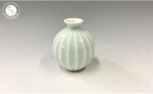 有田焼 青白磁稜線花器【中仙窯・中尾純作】 花瓶 花びん 花器 青白磁 伝統工芸 作家 シンプル A80-49 2034478 - 佐賀県有田町