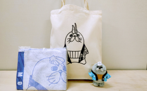 16-69 ゆるキャラ紋太グッズ(トートバック・ぬいぐるみ小、タオル[ブルー]) 936970 - 北海道紋別市