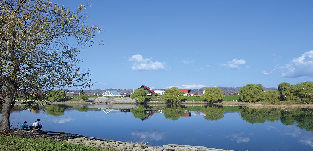 月形町